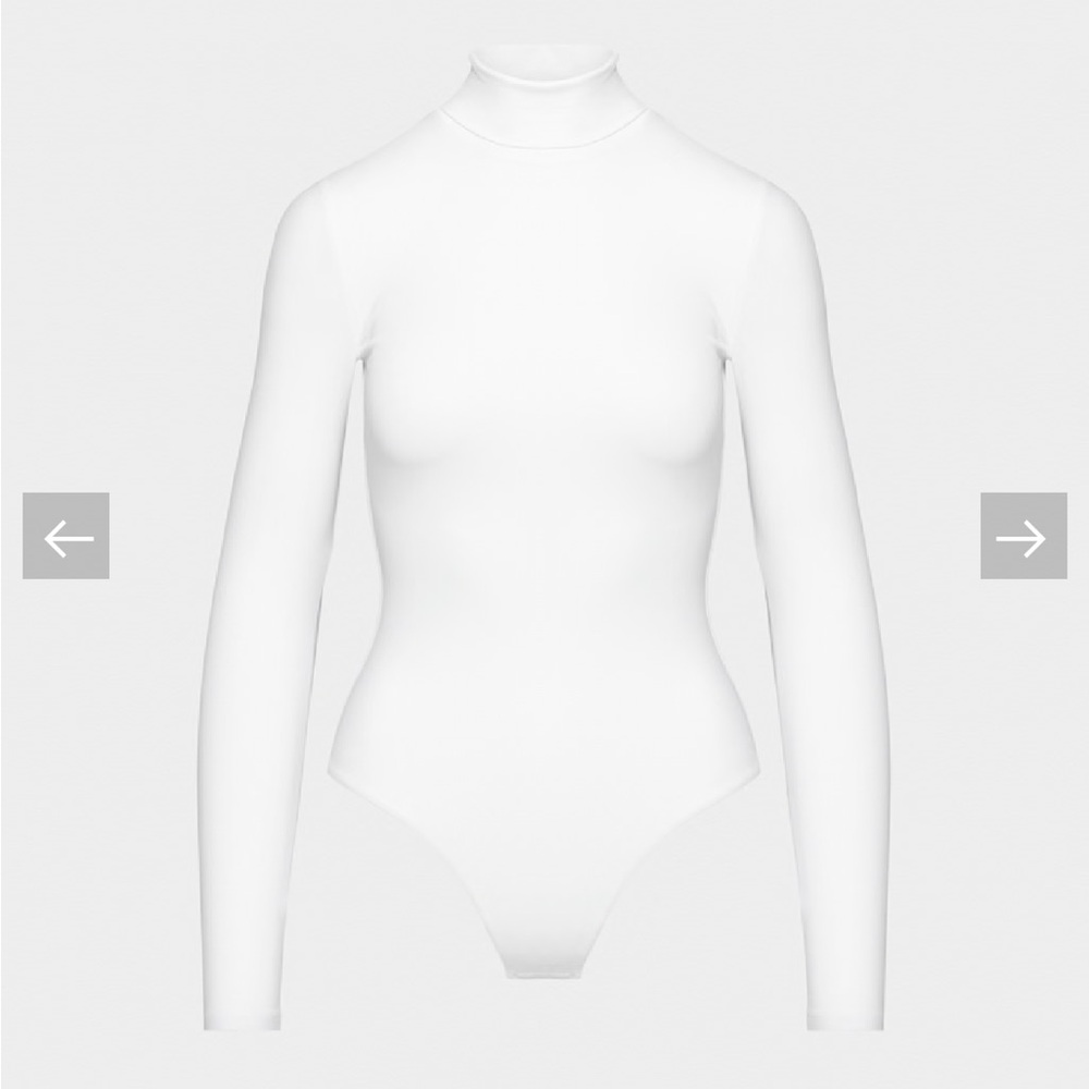 Aritzia White Long Sleeve Bodysuit